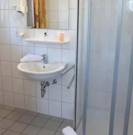 Wetterau - Self-check-in Отель