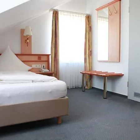 Отель Wetterau - Self-check-in 3*